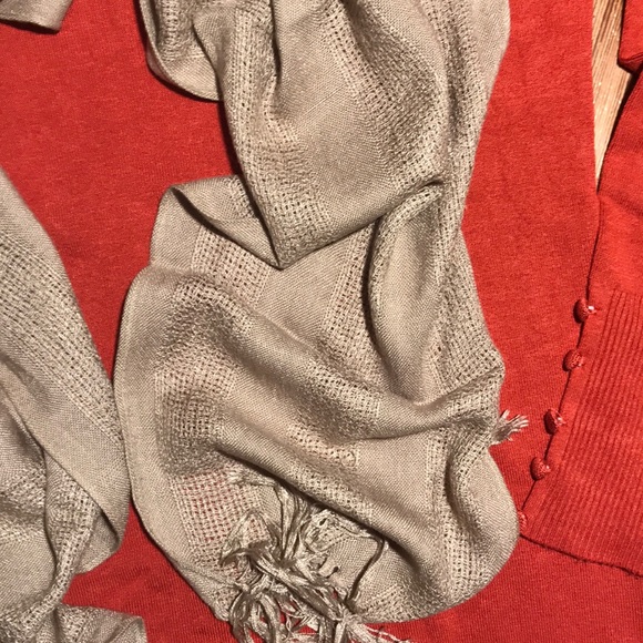 Scarf - Picture 2 of 4